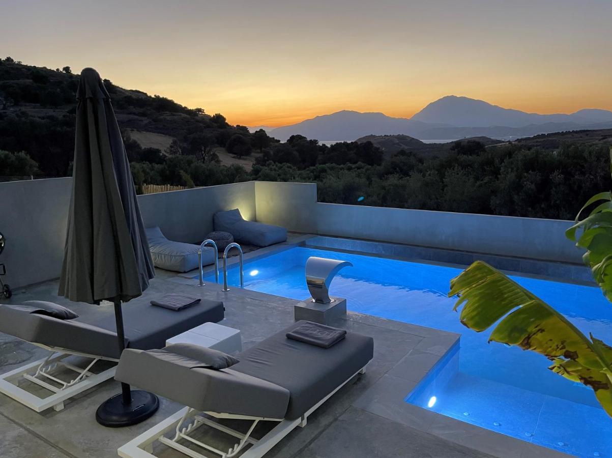 Marnos Luxury Villas كاميلاريون المظهر الخارجي الصورة