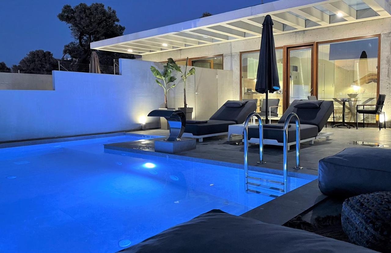 Marnos Luxury Villas كاميلاريون المظهر الخارجي الصورة